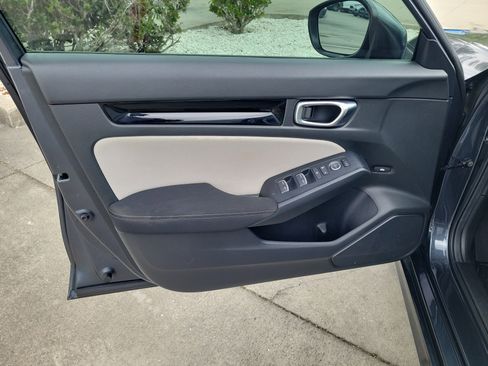 Used 2024 Honda Civic EX image 19