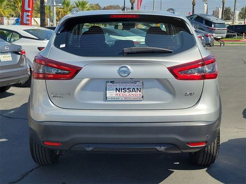 Used 2022 Nissan Rogue Sport SV image 34