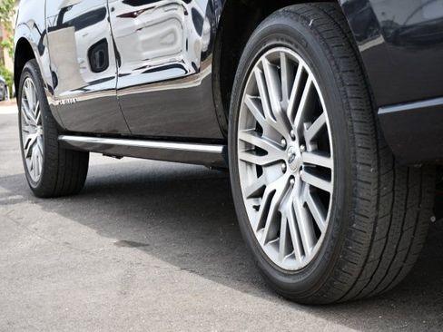 Used 2022 Ford Expedition Max Platinum image 10