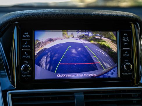 Used 2020 Mitsubishi Eclipse Cross ES image 32