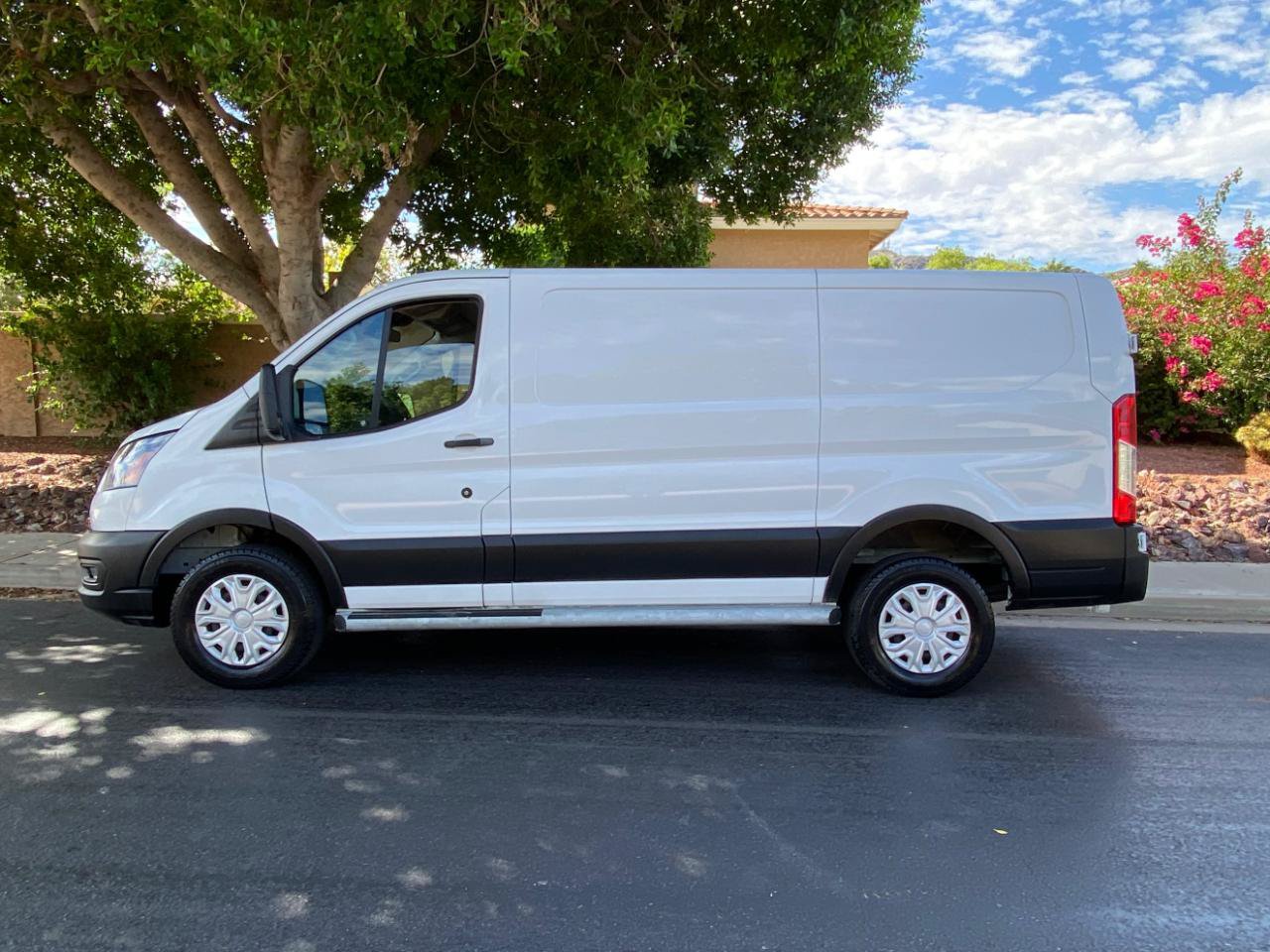 Used 2025 Ford Transit 250 Low Roof w/ Exterior Upgrade Package RWD image 55