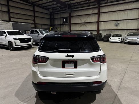 Used 2021 Jeep Compass Latitude image 8