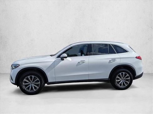 Used 2026 Mercedes-Benz GLC 300 4MATIC image 9