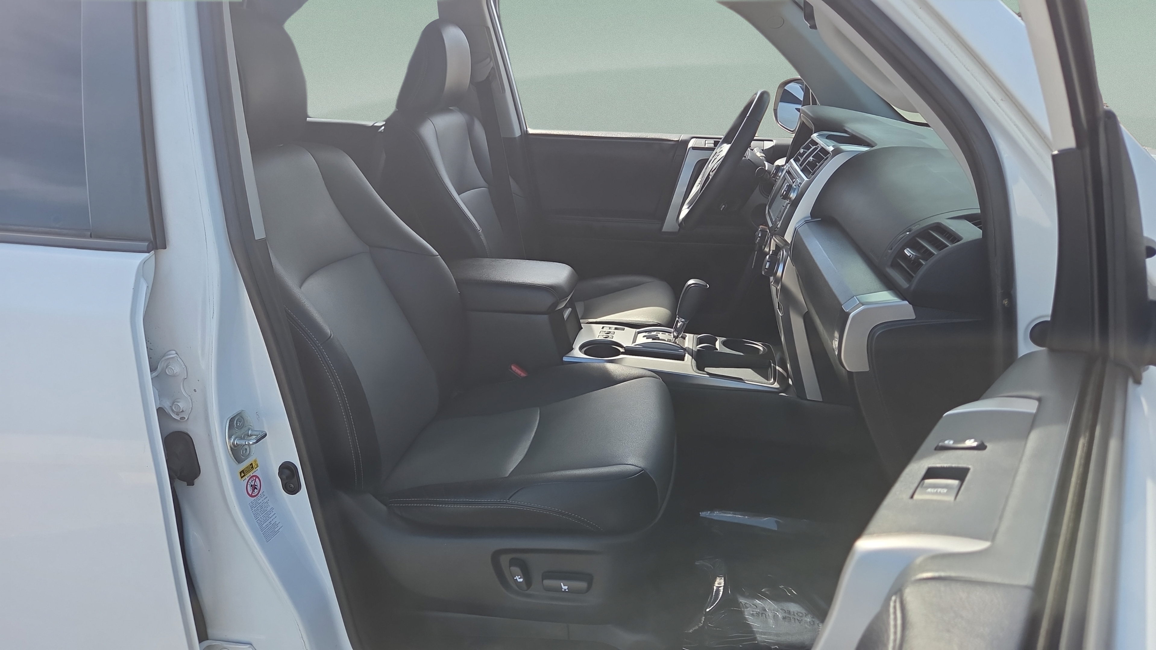 Used 2017 Toyota 4Runner SR5 Premium RWD image 17