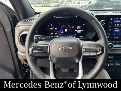 Used 2024 Chevrolet Colorado ZR2 w/ ZR2 Convenience Package III AWD/4WD image 29