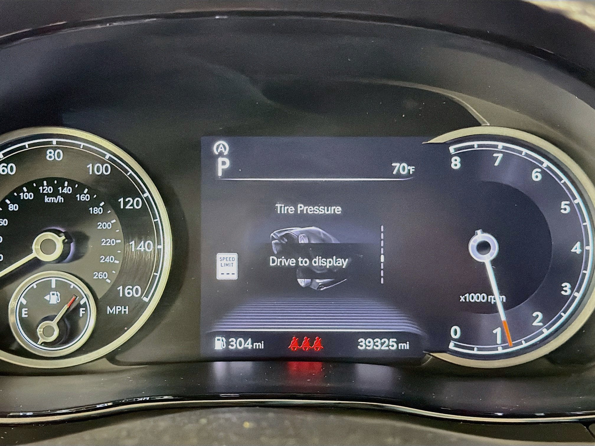 Used 2025 Genesis GV70 2.5T AWD/4WD image 19