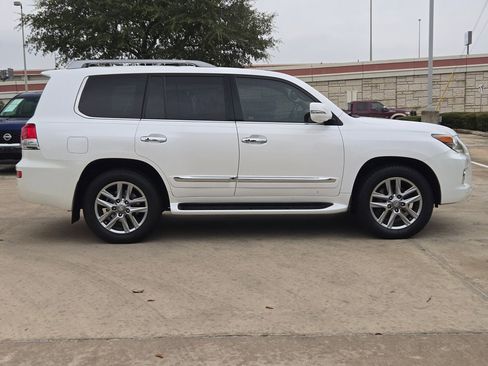 Used 2014 Lexus LX 570 4WD image 8