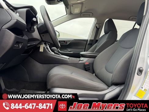Used 2025 Toyota RAV4 LE image 26