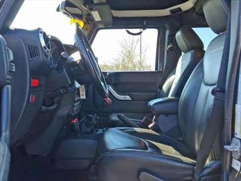 Used 2016 Jeep Wrangler Unlimited Rubicon image 11