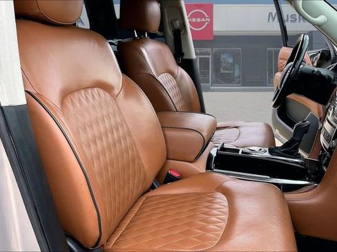 Used 2019 INFINITI QX80 Luxe w/ 22" Wheel Package RWD image 30