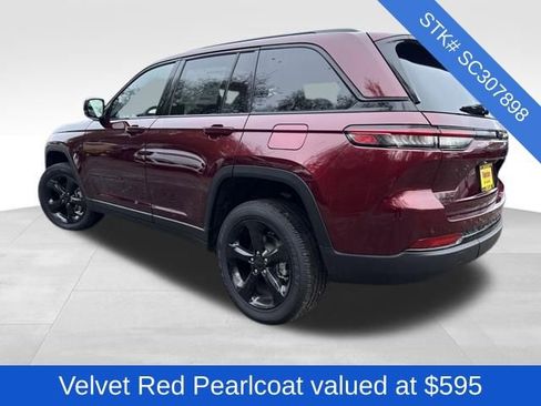 New 2025 Jeep Grand Cherokee Altitude image 5