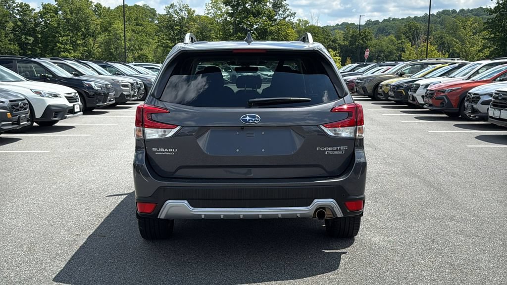 Certified 2022 Subaru Forester Touring AWD/4WD image 5
