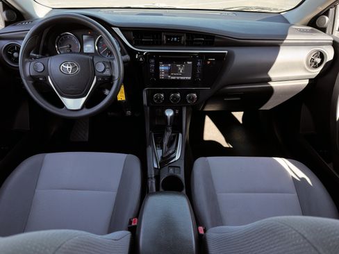 Used 2017 Toyota Corolla L image 25