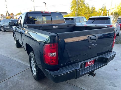 Used 2007 Chevrolet Silverado 1500 LT w/ 1LT Convenience Package AWD/4WD image 5