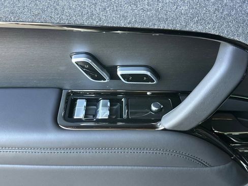 New 2026 Land Rover Range Rover Sport Autobiography AWD/4WD image 12