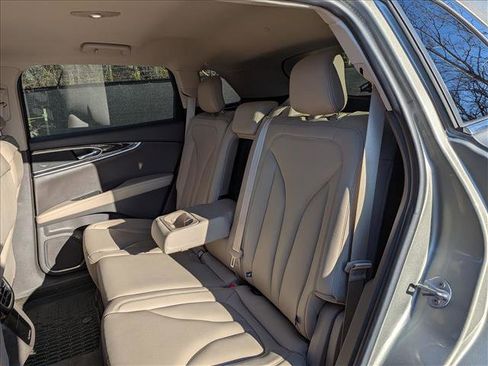 Certified 2023 Lincoln Nautilus AWD w/ Premium Package image 23