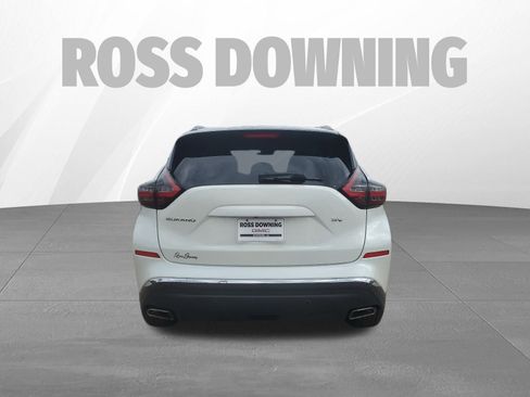 Used 2023 Nissan Murano SV image 5