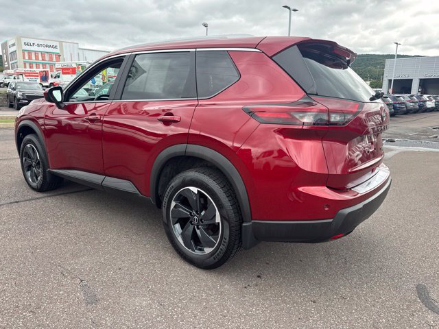 Certified 2024 Nissan Rogue SV w/ SV Premium Package AWD/4WD image 8