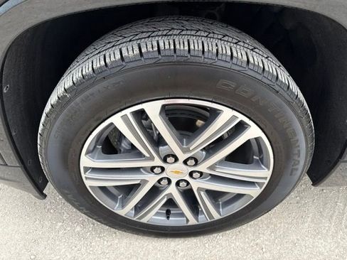 Used 2023 Chevrolet Traverse High Country w/ LPO, Floor Liner Package AWD/4WD image 35