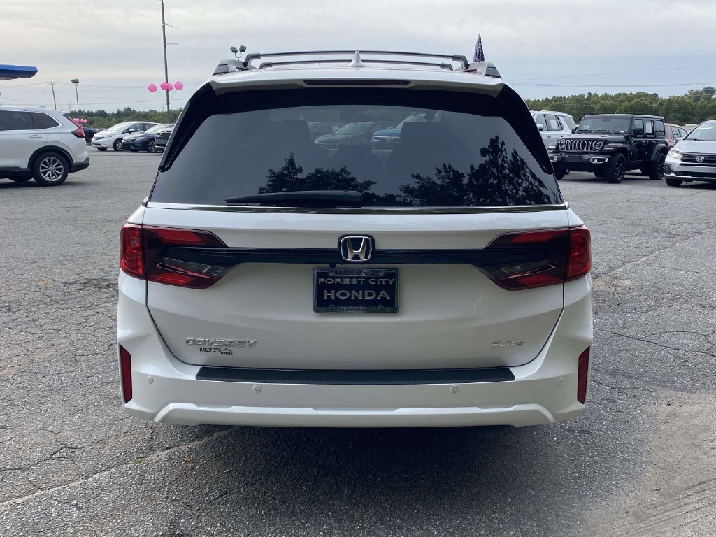 New 2027 Honda Odyssey Elite image 4