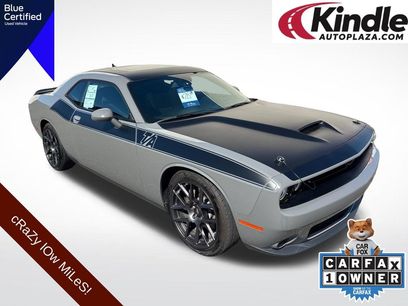 Used 2017 Dodge Challenger R/T w/ Quick Order Package 28P T/A
