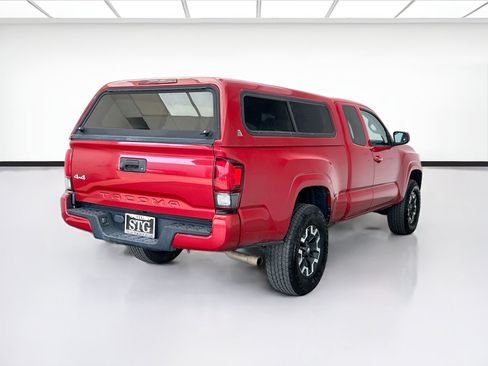 Used 2019 Toyota Tacoma SR AWD/4WD image 4