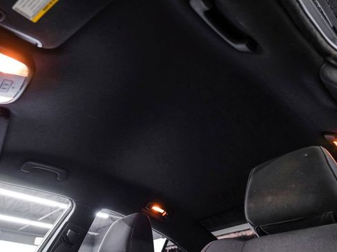 Used 2015 Dodge Charger SXT image 37