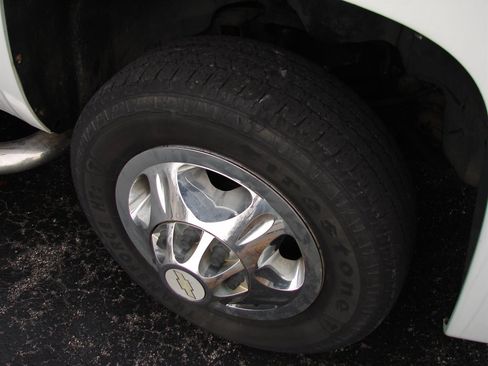 Used 2010 Chevrolet Silverado 3500 LT w/ Interior Plus Package image 3