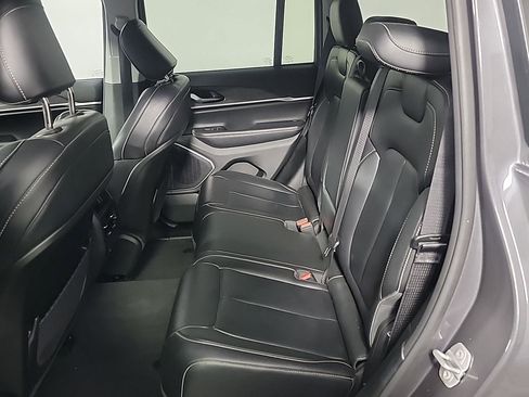 Used 2022 Jeep Grand Cherokee Limited 4xe image 17