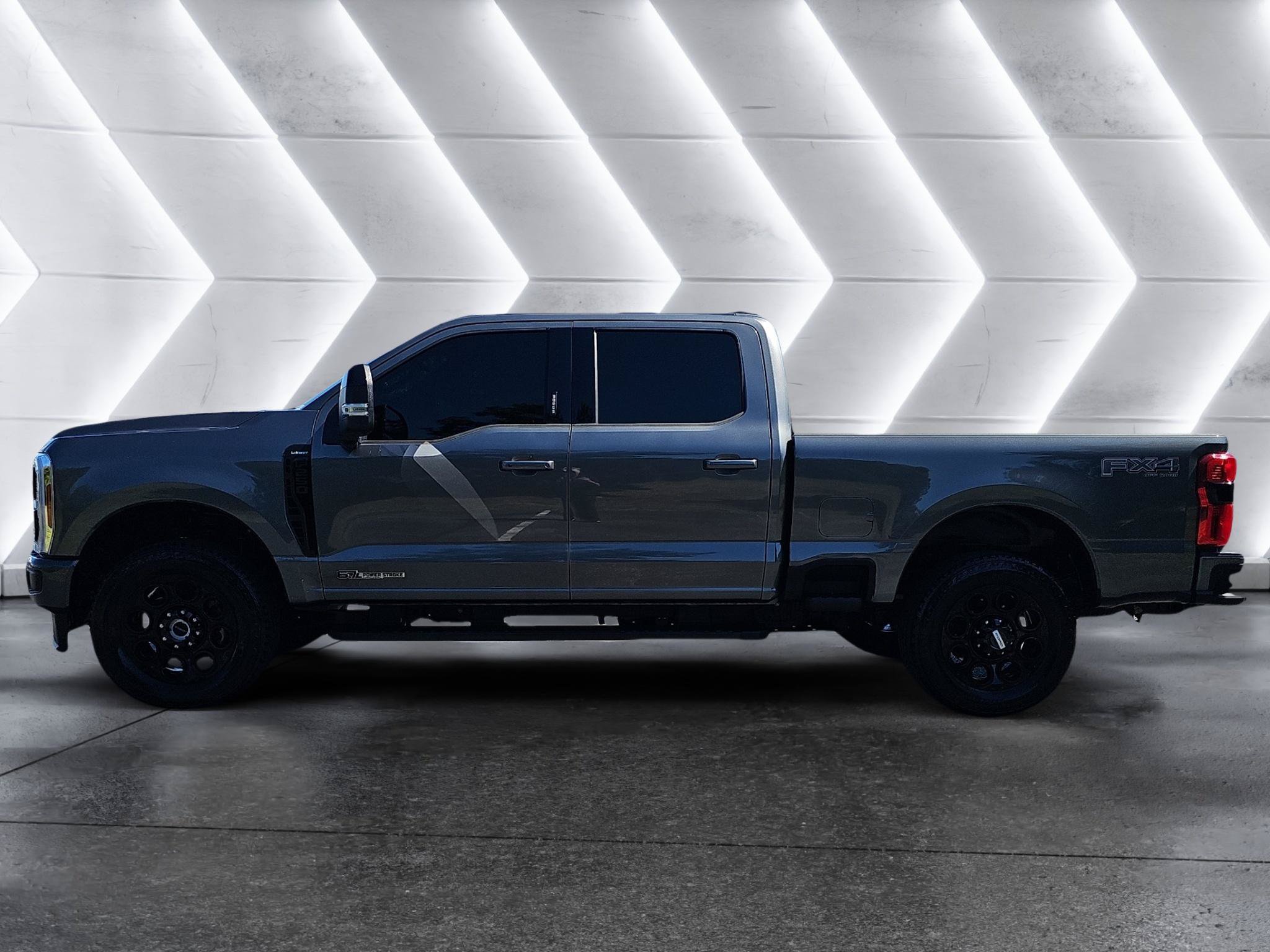 Used 2026 Ford F250 Lariat w/ Black Appearance Package AWD/4WD image 4