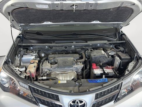 Used 2015 Toyota RAV4 XLE AWD/4WD image 8