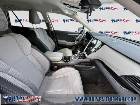 Used 2024 Subaru Outback Premium image 15