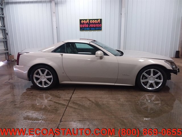 Used 2006 Cadillac XLR RWD image 2