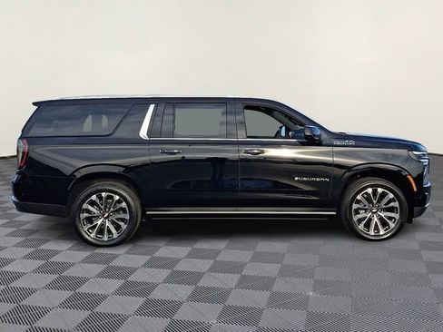 New 2026 Chevrolet Suburban High Country AWD/4WD image 5