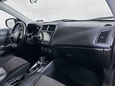 Used 2019 Mitsubishi Outlander Sport SE AWD/4WD image 32