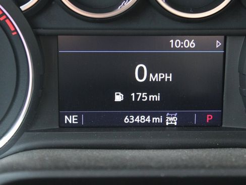 Used 2020 Chevrolet Silverado 1500 LT Trail Boss image 10