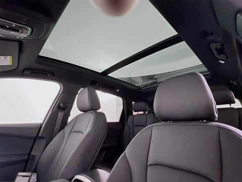New 2026 Audi Q7 3.0T Premium Plus image 13