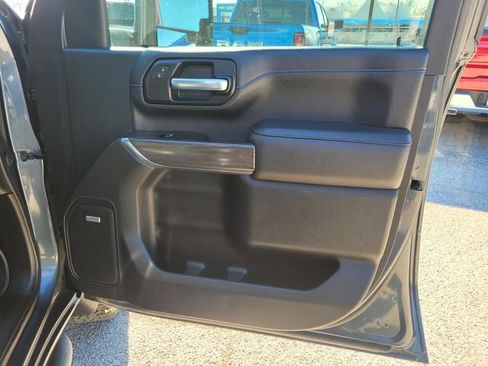 Used 2020 Chevrolet Silverado 2500 LTZ w/ LTZ Texas Edition image 9