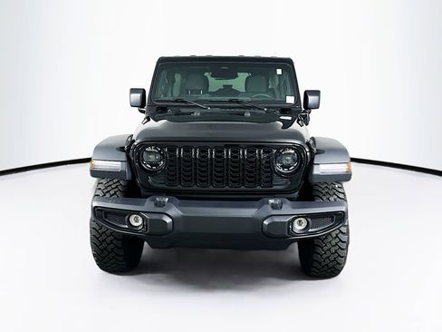 Used 2025 Jeep Wrangler Willys image 2