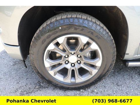 Used 2023 Chevrolet Silverado 1500 High Country w/ Z71 Off-Road Package AWD/4WD image 28