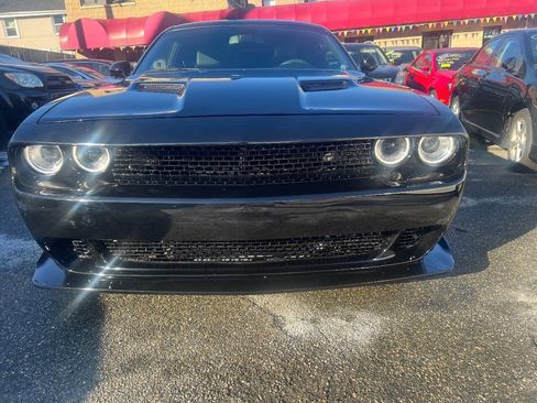 Used 2018 Dodge Challenger R/T Scat Pack w/ Leather Interior Group image 2