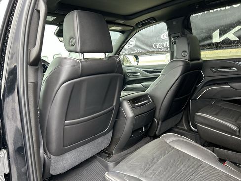 Used 2021 Cadillac Escalade Sport w/ Heavy-Duty Trailer Package AWD/4WD image 11