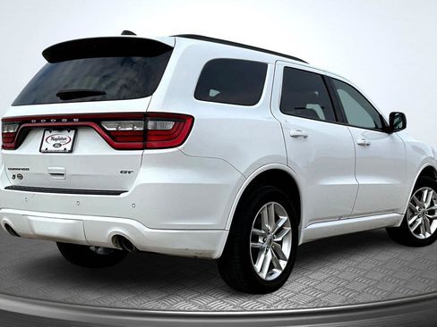 Used 2024 Dodge Durango GT image 2