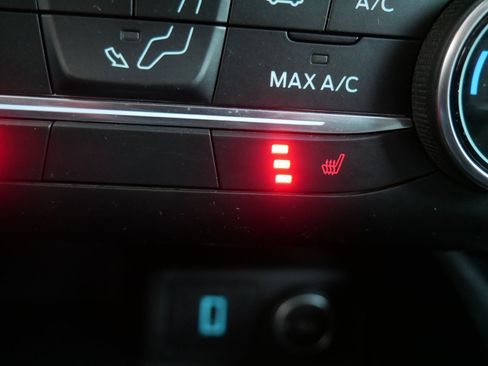 Used 2020 Ford Escape SE image 33