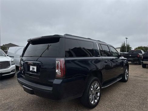 Used 2019 GMC Yukon XL SLT w/ Open Road Package image 6