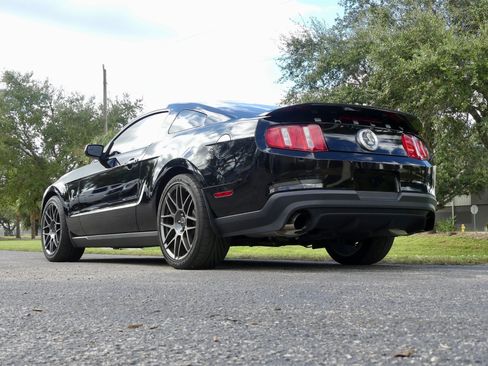 Used 2012 Ford Mustang Shelby GT500 w/ SVT Performance Pkg image 16