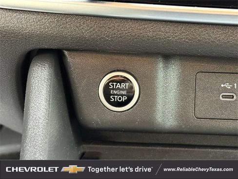 Used 2023 Nissan Rogue S image 23