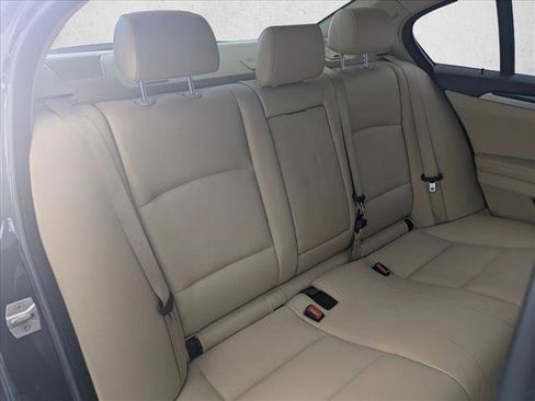 Used 2013 BMW 528i xDrive Sedan image 23