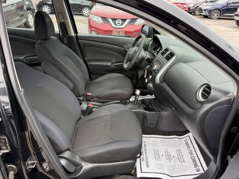 Used 2013 Nissan Versa SV w/ Convenience Pkg FWD image 17