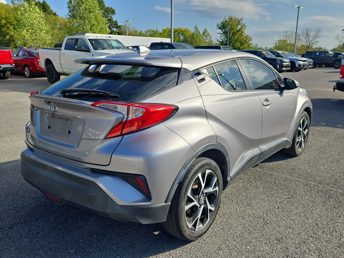 Used 2018 Toyota C-HR XLE FWD image 7